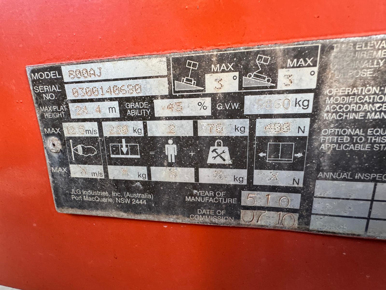 Sold - Scissor Lift - View 3